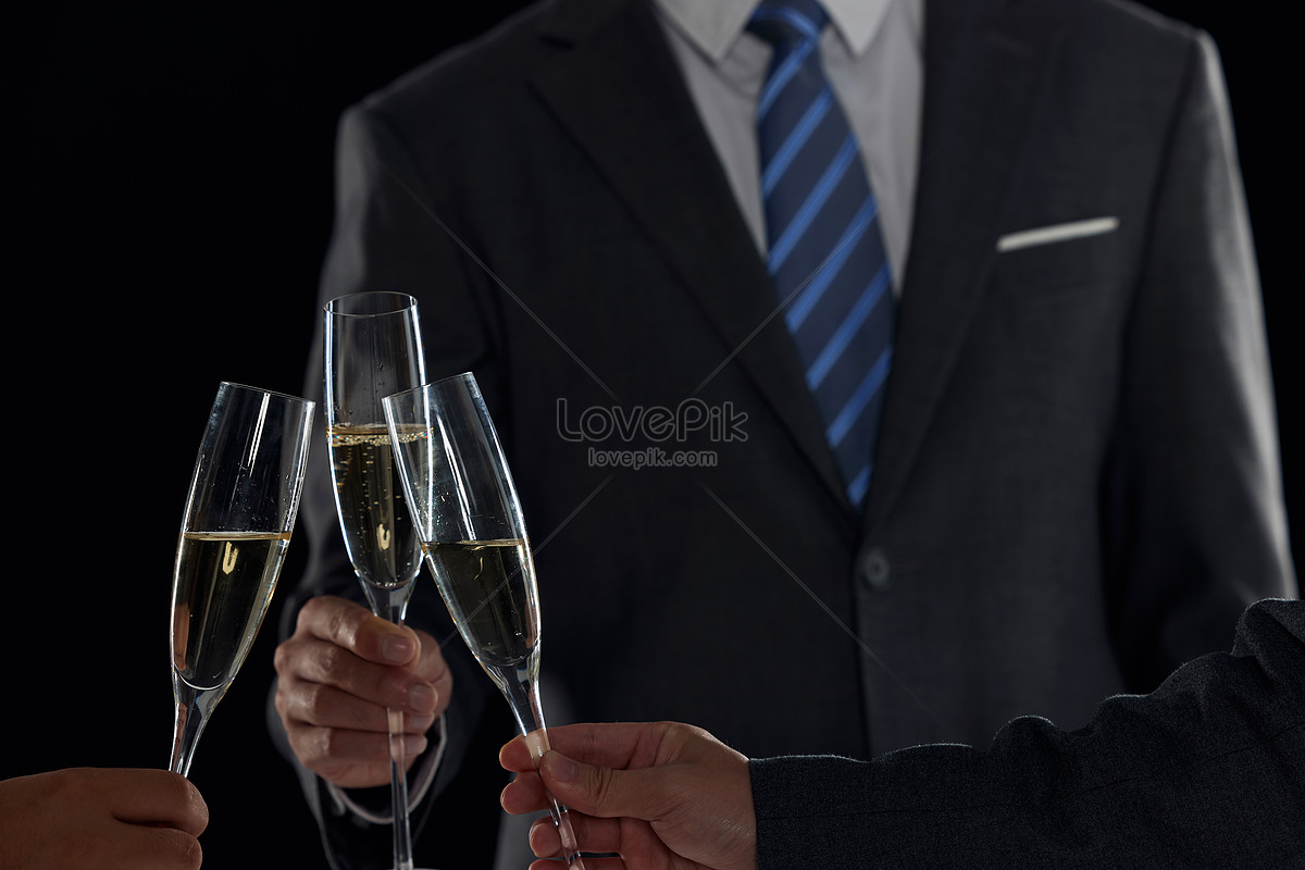 Business People Clink Glasses Picture And HD Photos | Free Download On ...