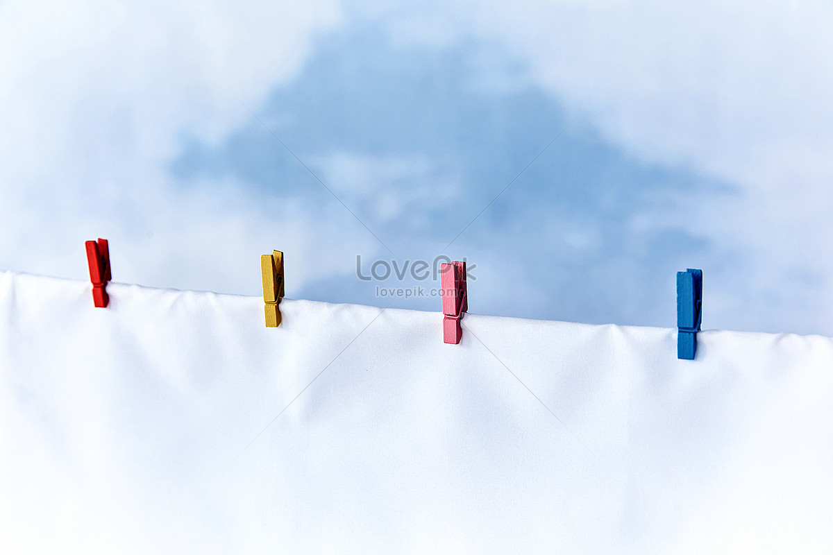 White Bed Sheet On Clothesline Picture And HD Photos | Free Download On  Lovepik