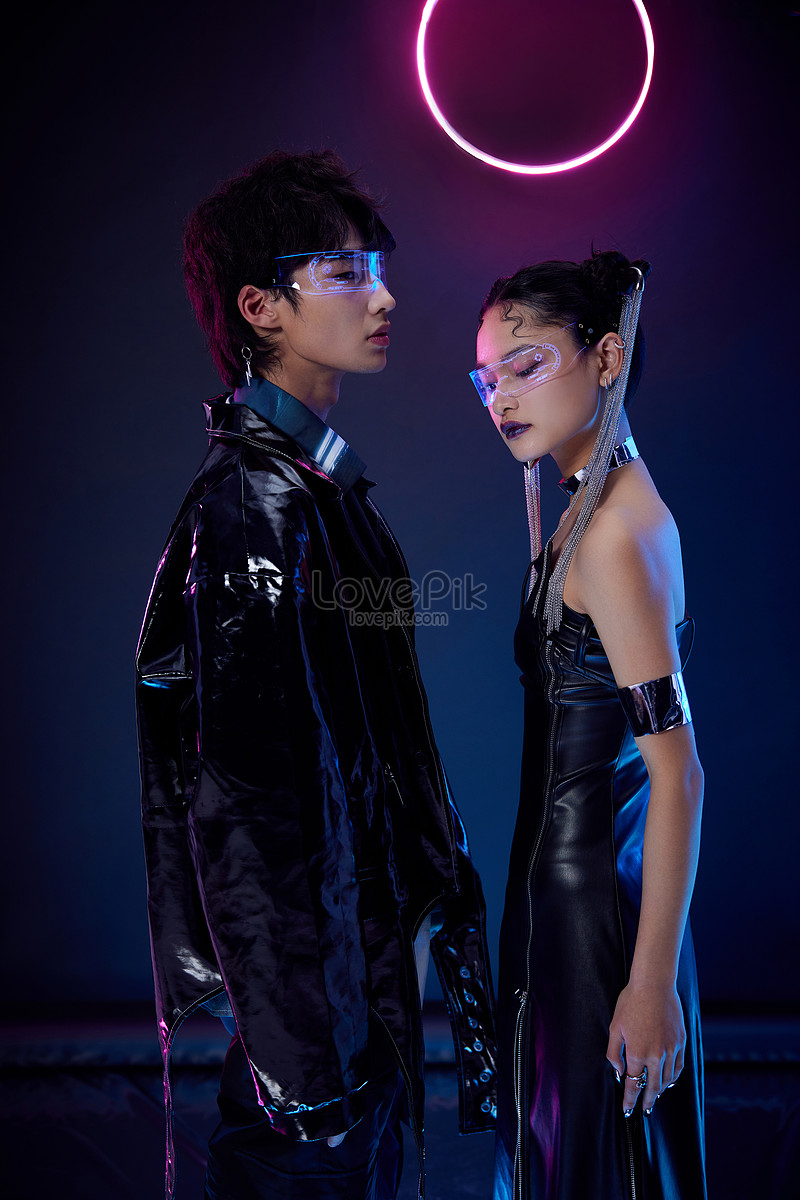 Cyberpunk Couple Picture And HD Photos | Free Download On Lovepik