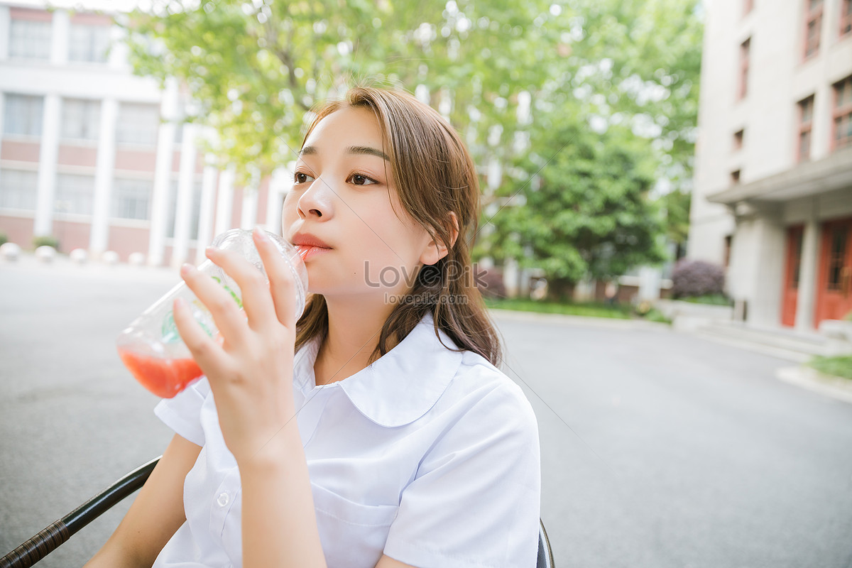 青春女孩