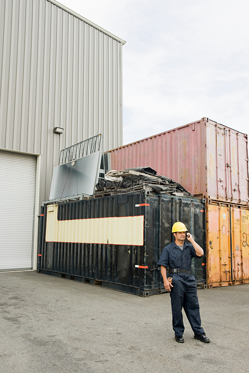 Loading area. Водитель загрузки. Loading Bay photo.