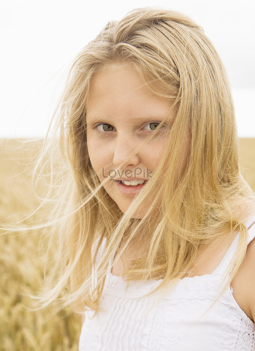 Cornfield Girl Portrait Picture And HD Photos | Free Download On Lovepik