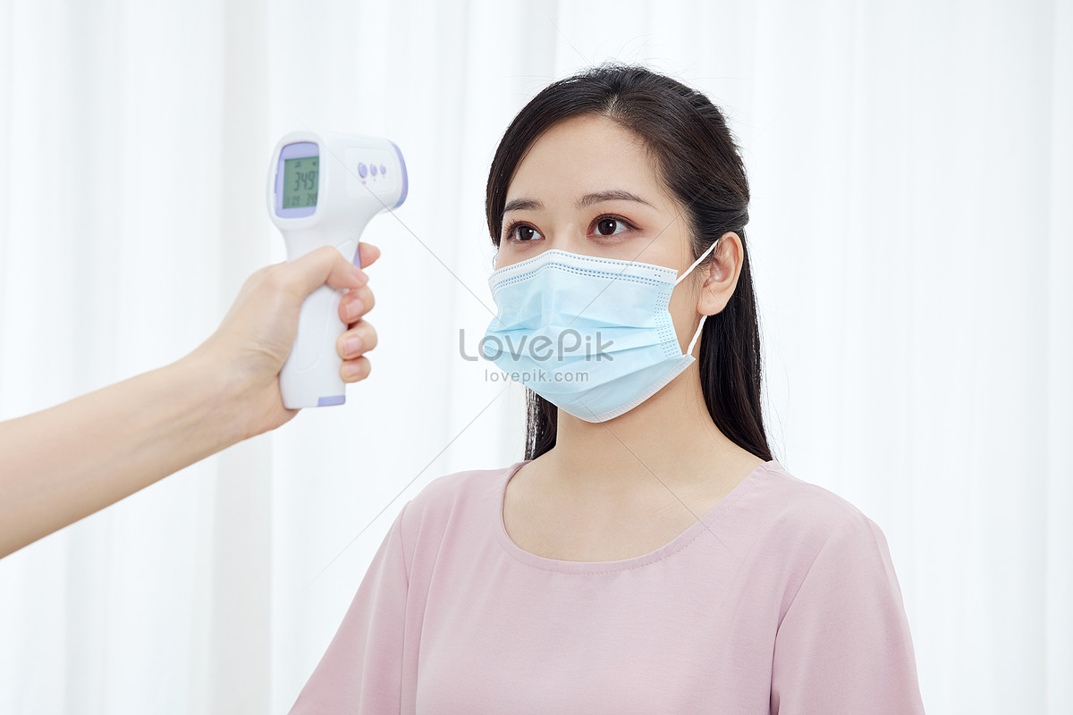 Women Wearing A Mask Body Temperature Test Picture And HD Photos | Free ...