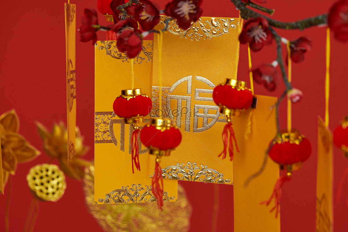 Golden Red Envelopes Hanging On Branches Picture And HD Photos | Free ...